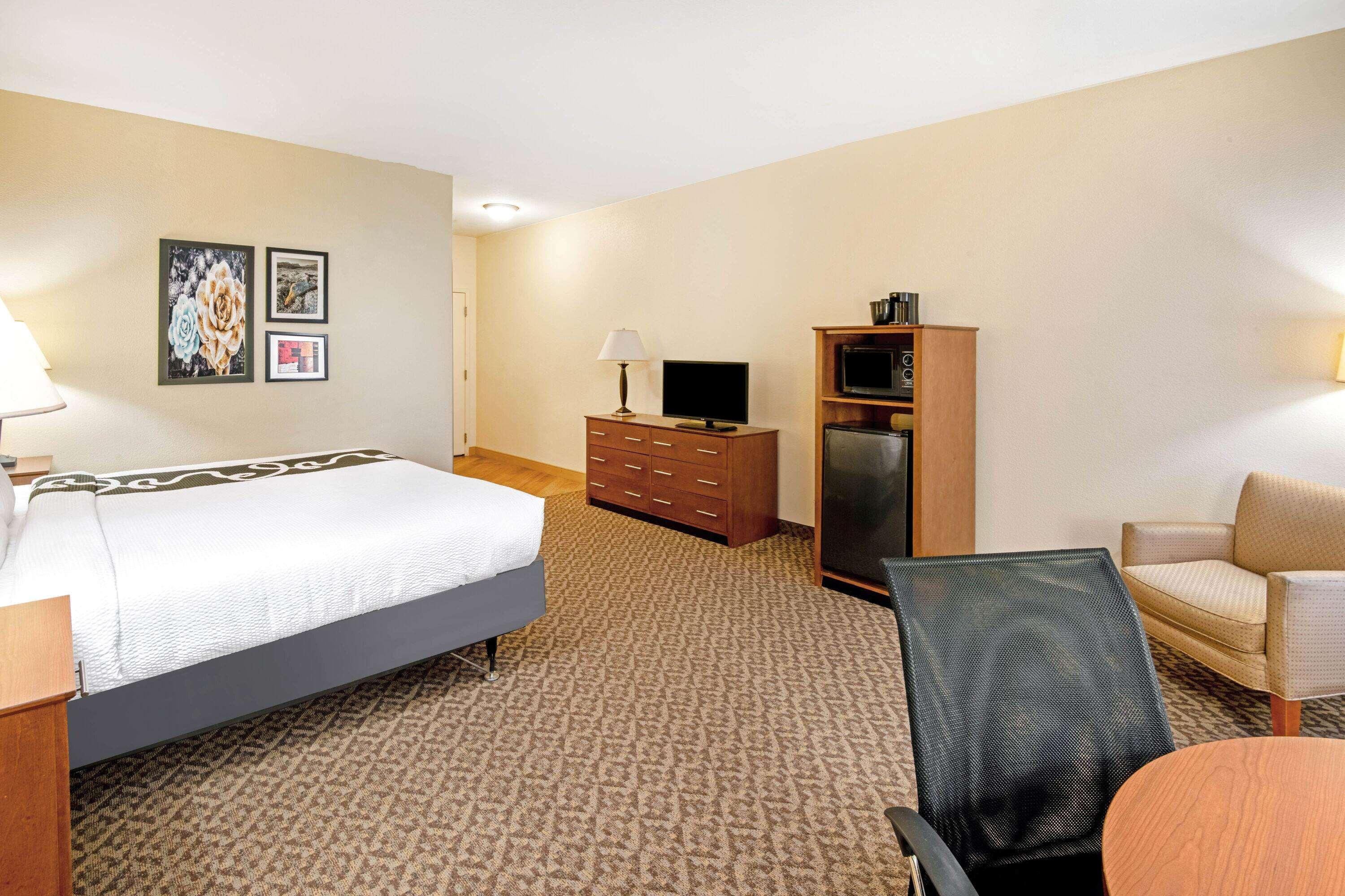La Quinta By Wyndham Lawton / Fort Sill Exterior photo