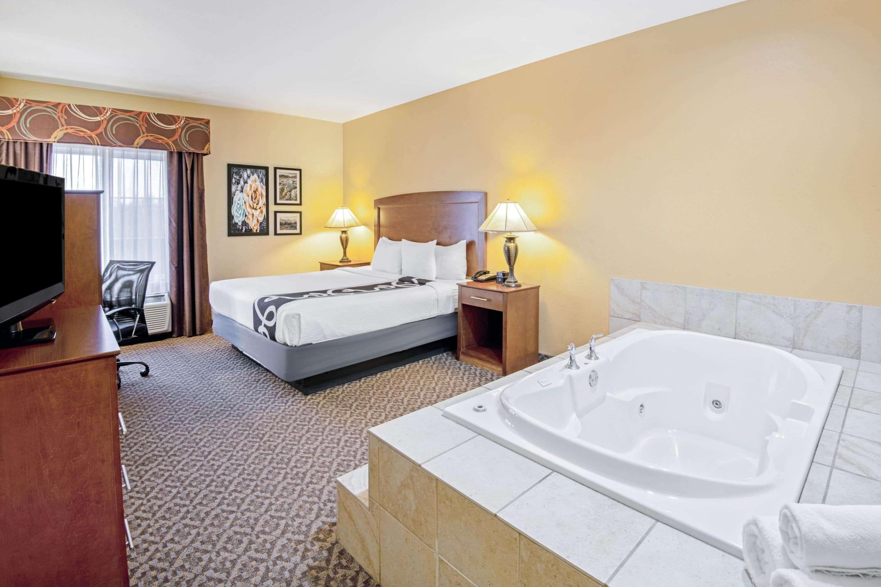 La Quinta By Wyndham Lawton / Fort Sill Exterior photo